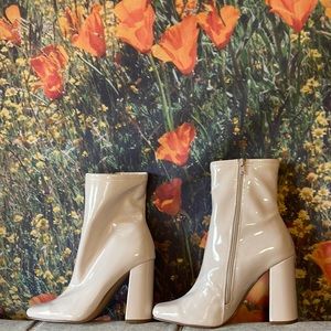 Steve Madden Lynden Bone Patt Heels: Never Worn!